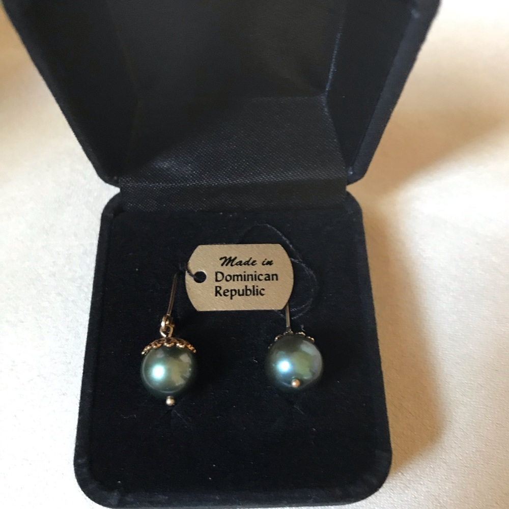Green pearl earrings